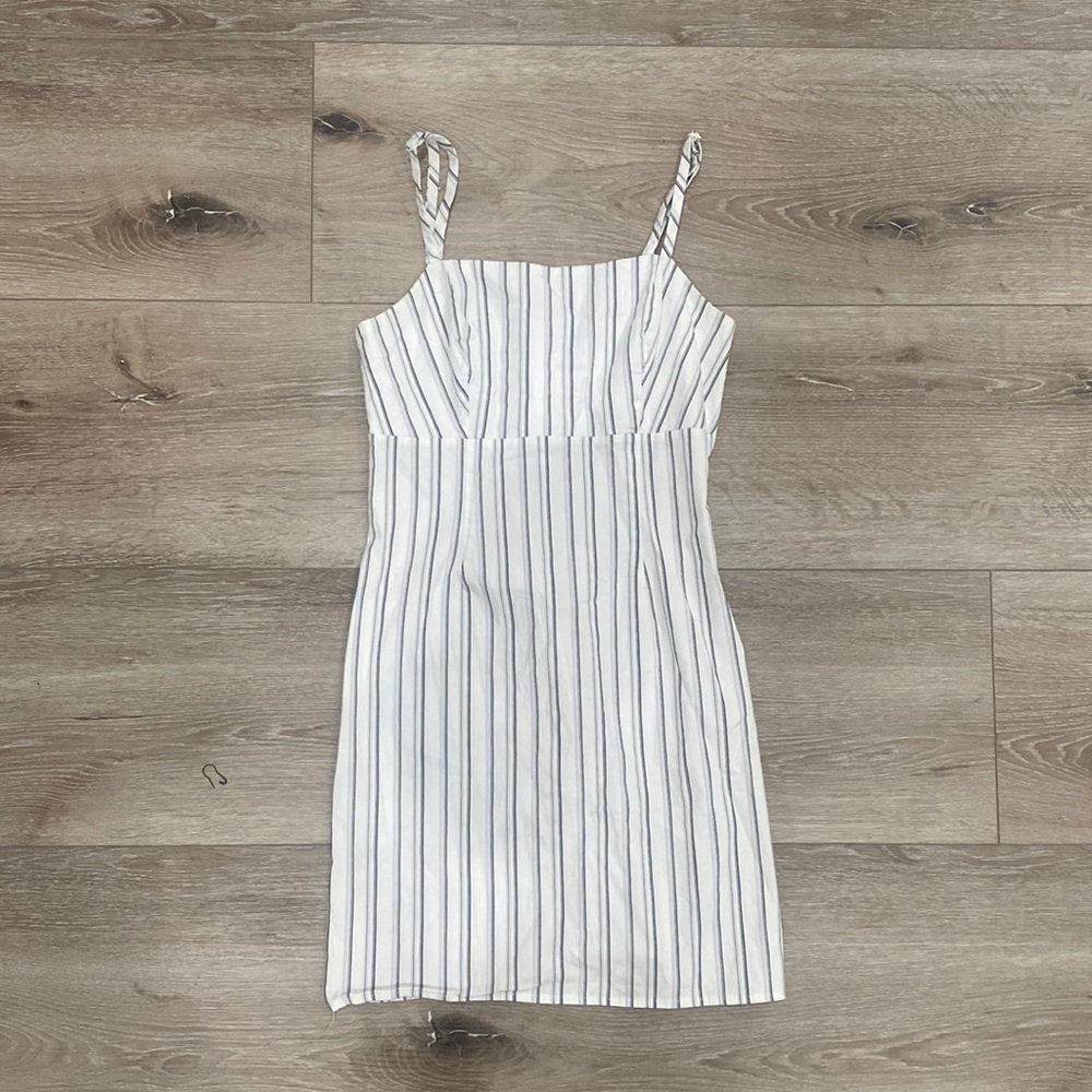 Pacsun women’s mini dress in size extra small!
